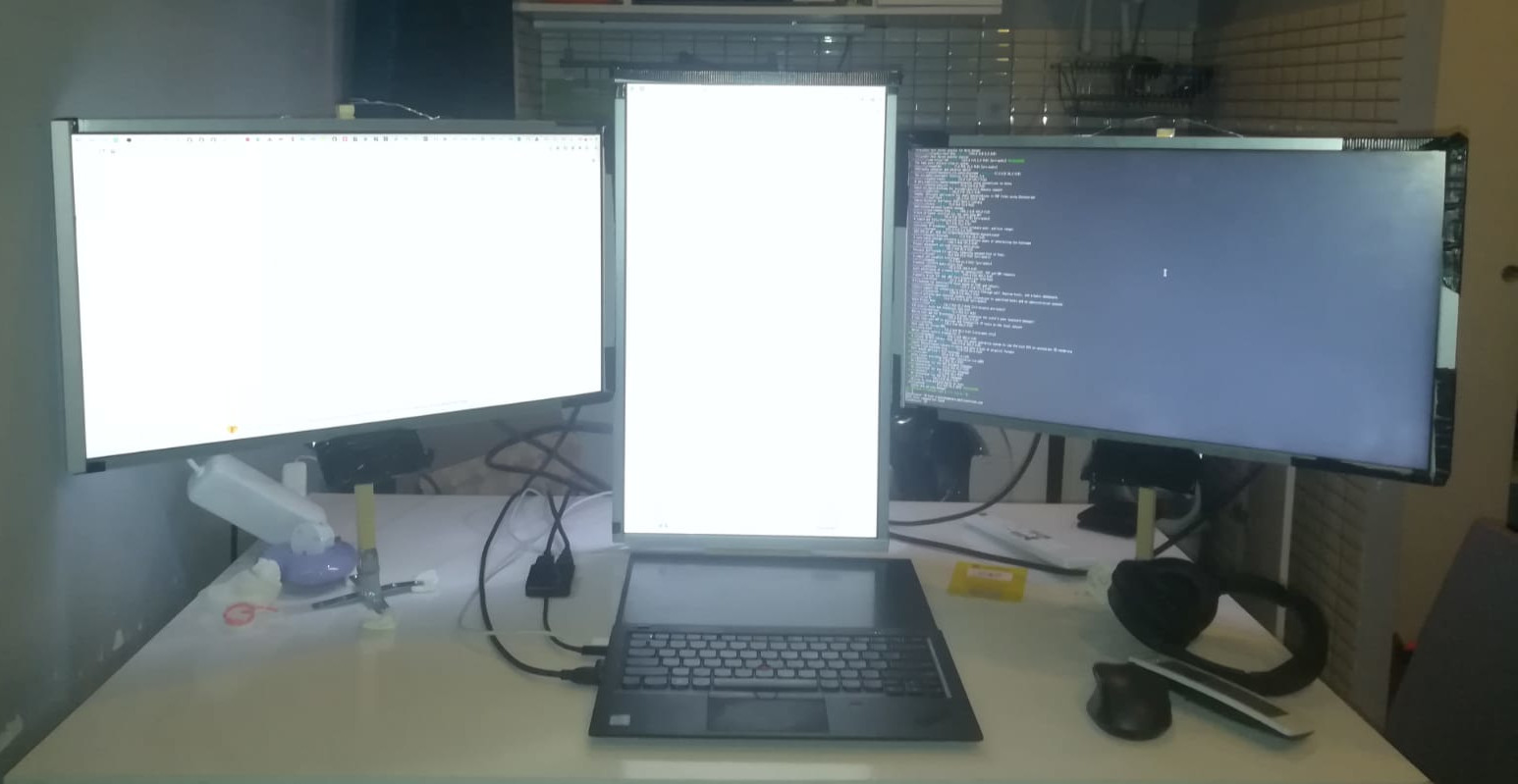 3 screens